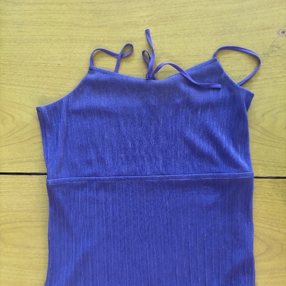 Lilac purple tank top - little bow at the top pics at the end show the color - Picture 9 of 10